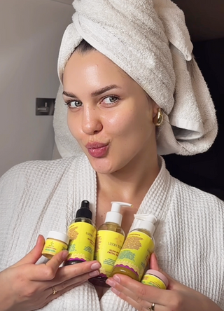 Glow me Up Skincare Kit Luxxy Body